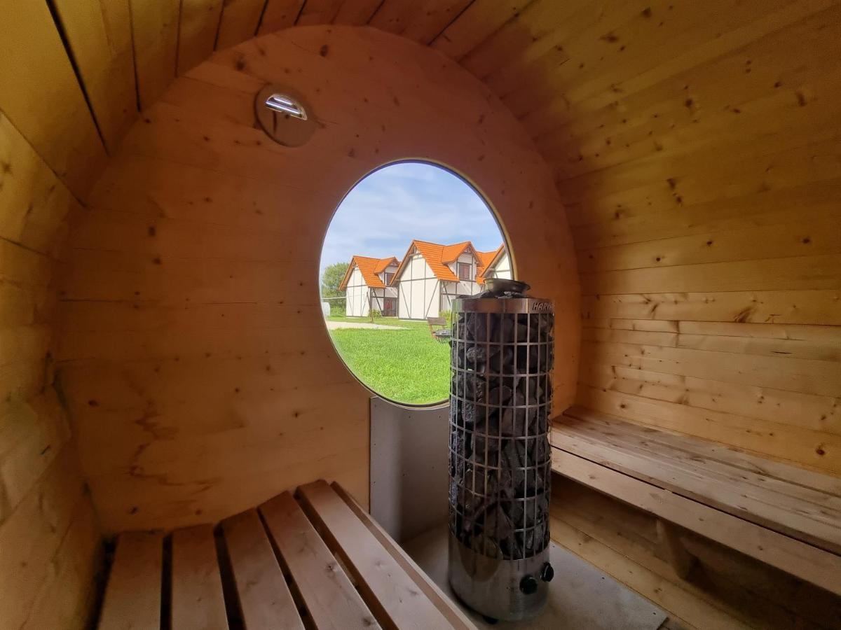 Osada Slowinska Łeba Buitenkant foto